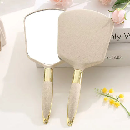 Retro Handheld Makeup Mirror – Portable Beauty Essential