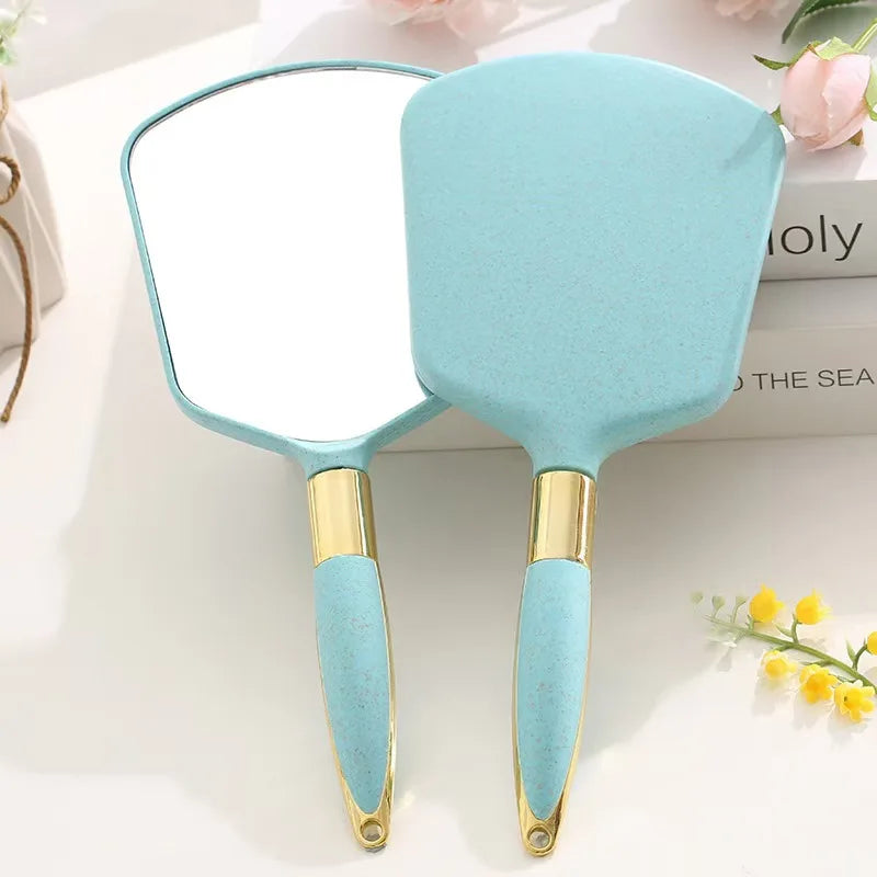 Retro Handheld Makeup Mirror – Portable Beauty Essential