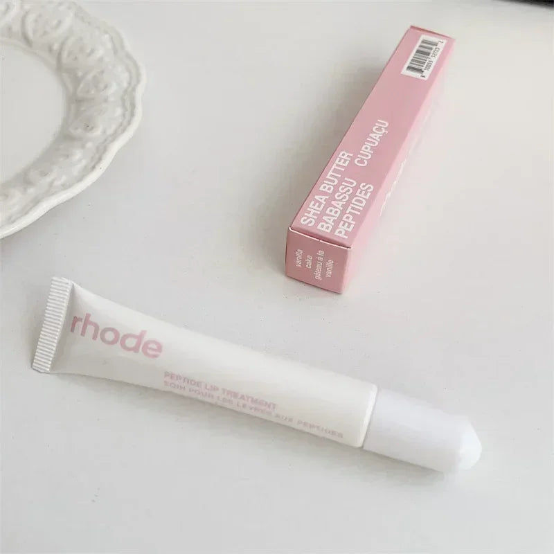 Cute silicone lip case for travel and daily beauty routine
