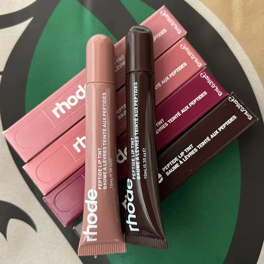 Plumping & Moisturizing Lip Oil with Box